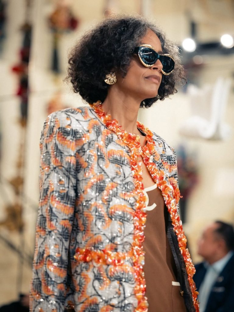 Inside Chanel Cruise: la firma silenziosa di Matthieu Blazy