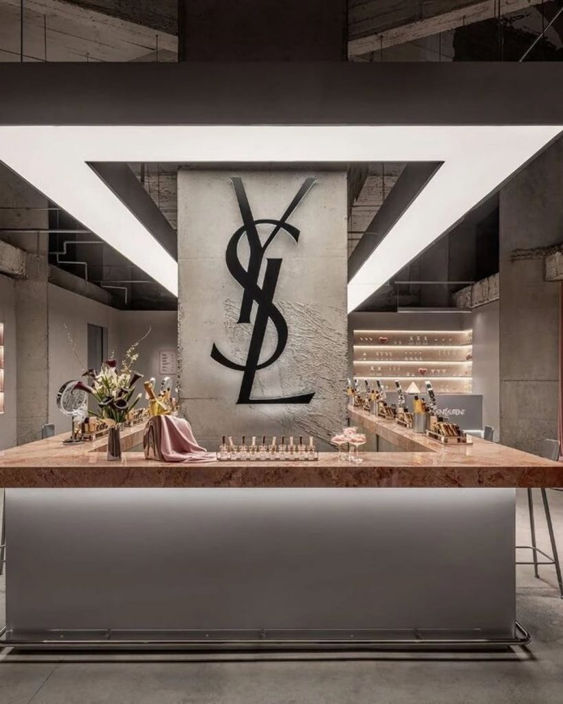 Shanghai, check-in da YSL Beauty