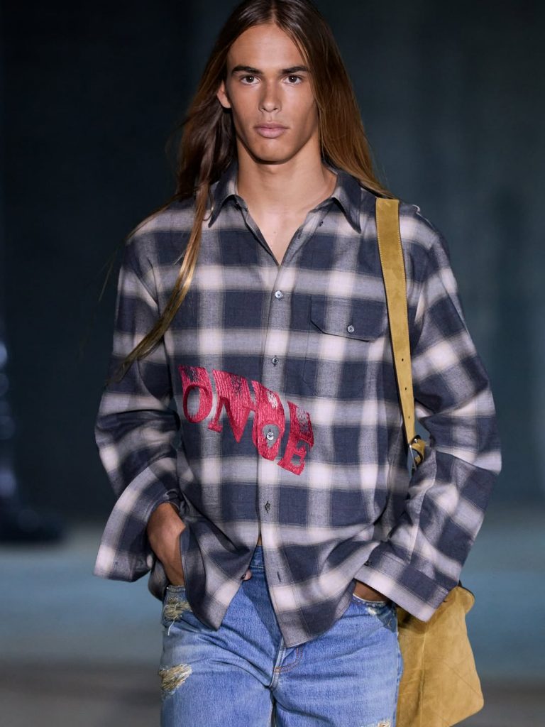 Dior Cruise 2027: Jonathan Anderson riscrive il sogno hollywoodiano 3 Dior Cruise 2027: Jonathan Anderson riscrive il sogno hollywoodiano