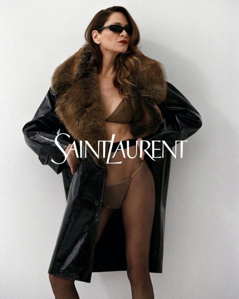 Saint Laurent Fall 2026 celebra il fascino senza tempo di Frankie Rayder