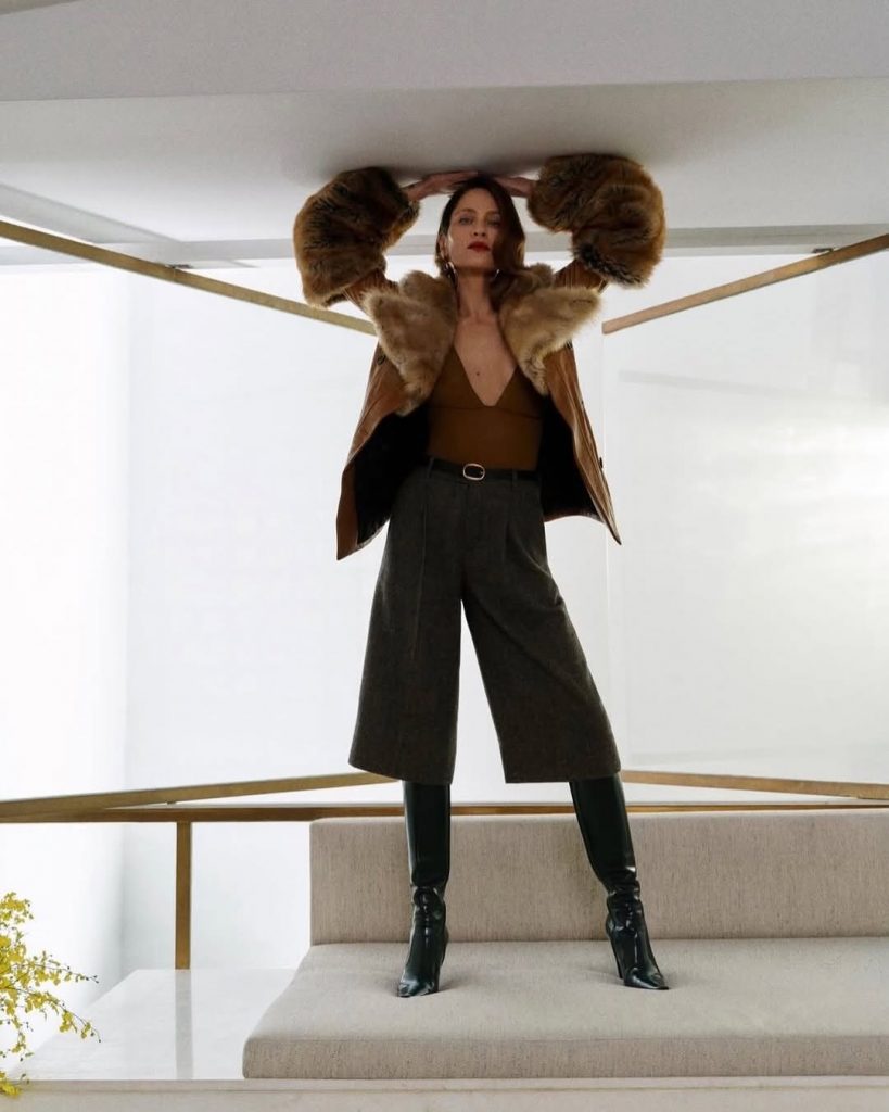 Saint Laurent Fall 2026 celebra il fascino senza tempo di Frankie Rayder