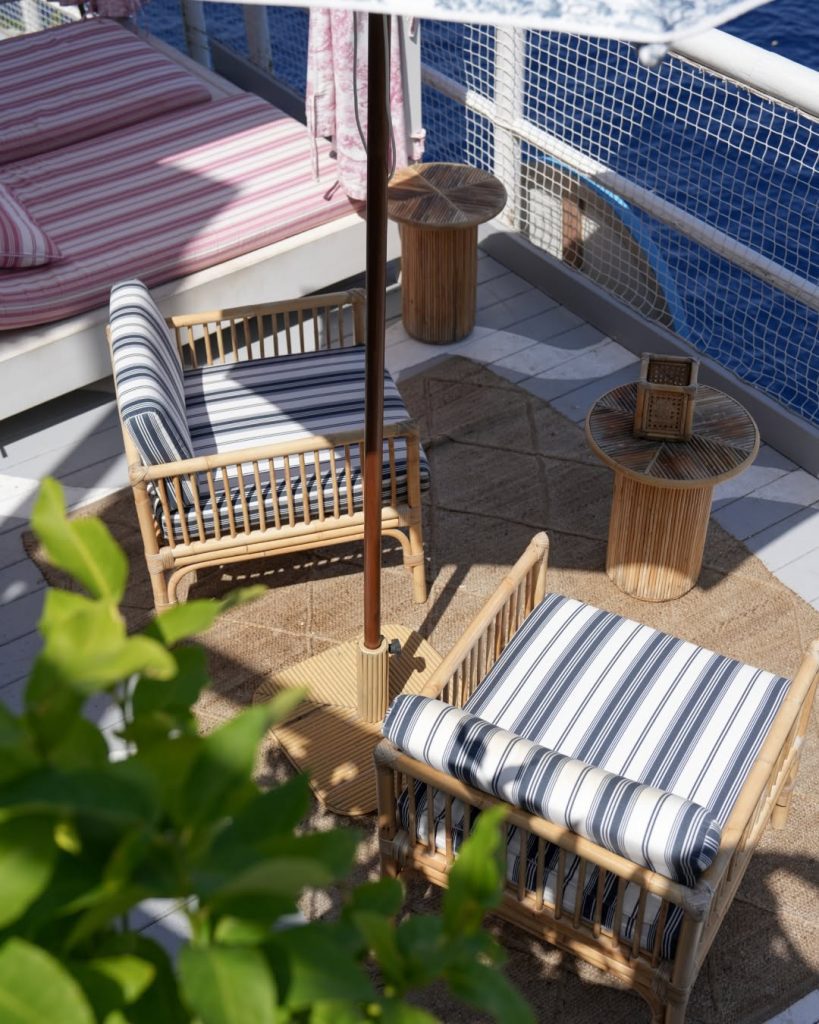 Tra mare, luce e dolce vita: l'estate di Dior a Capri 1 Tra mare, luce e dolce vita: l'estate di Dior a Capri