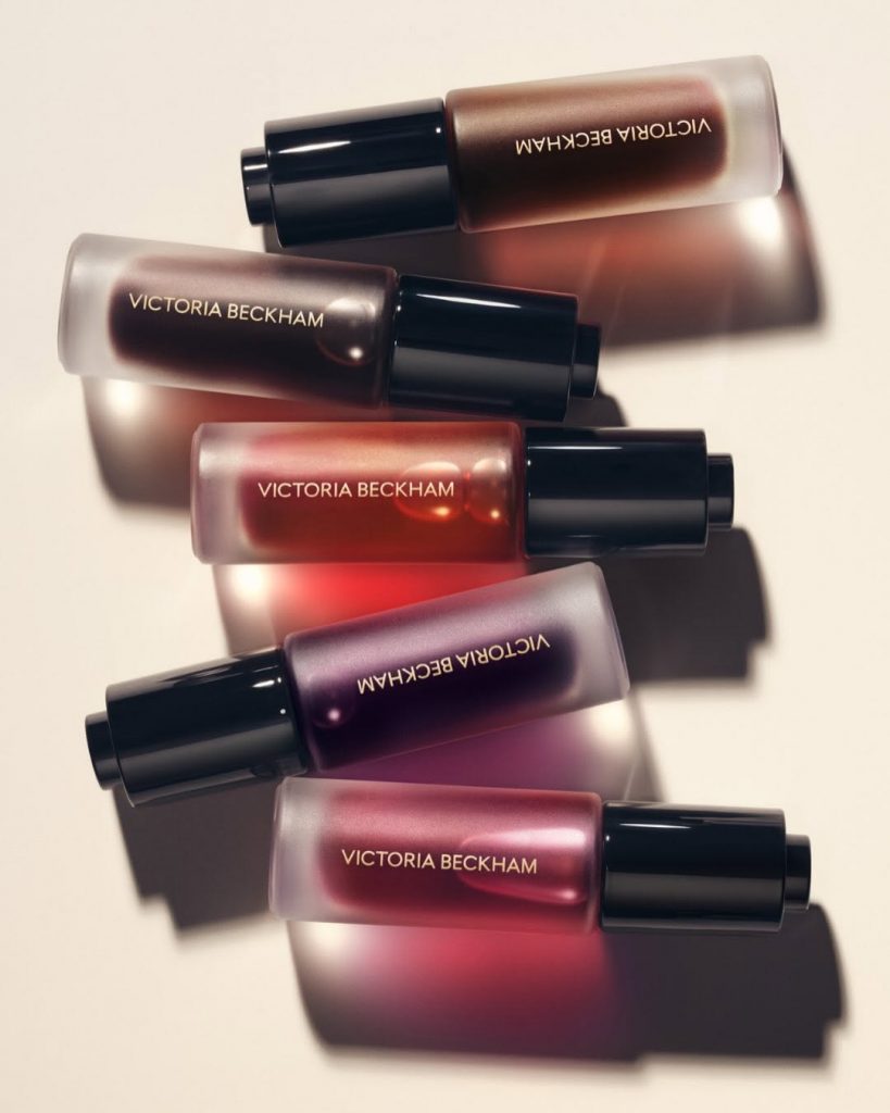 Victoria Beckham Beauty presenta il bronzer che ridefinisce il concetto di glow