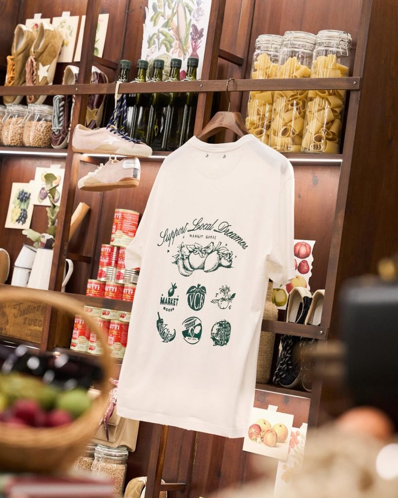 Inside the Frutteria Golden Goose: il pop-up più sorprendente dell’estate a Forte dei Marmi 6 Inside the Frutteria Golden Goose: il pop-up più sorprendente dell’estate a Forte dei Marmi