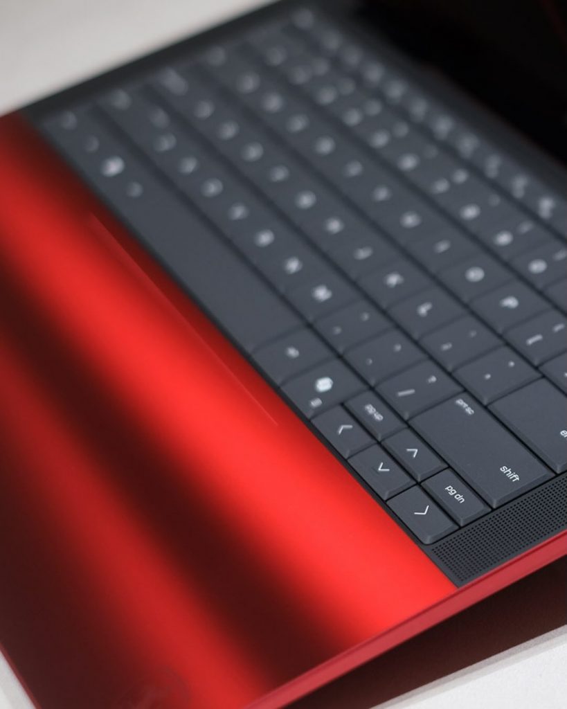 Ferrari e HP riscrivono il concetto di lusso tecnologico con un laptop in edizione limitata