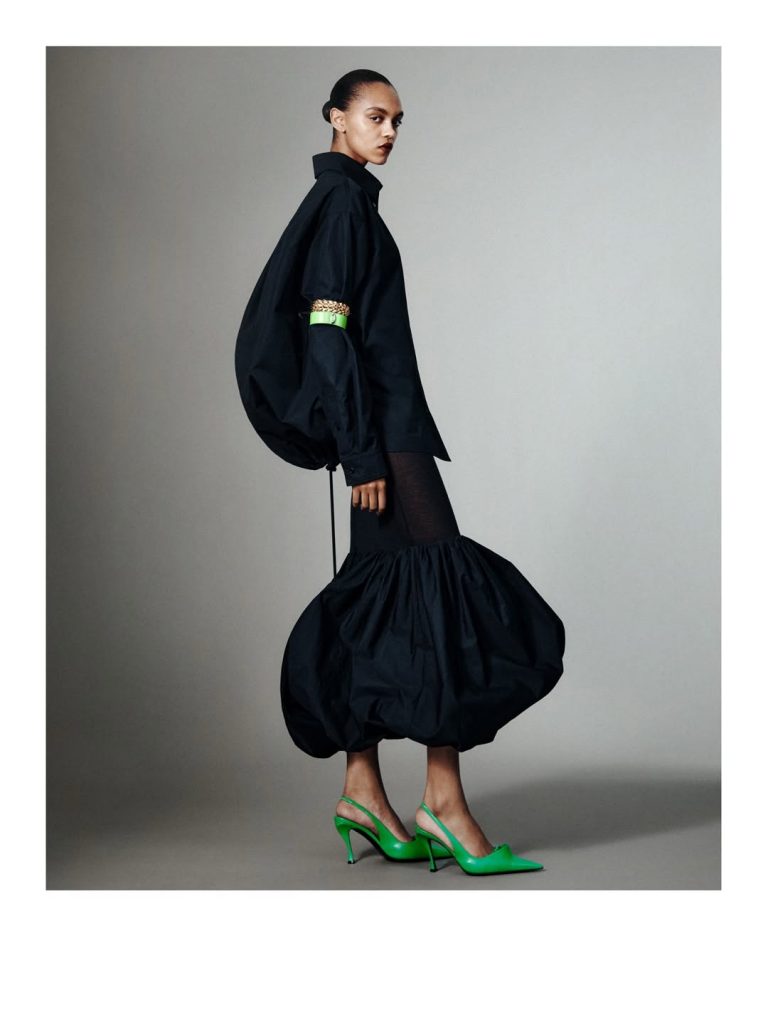 Balenciaga Primavera 2027:il lusso di sentirsi leggeri