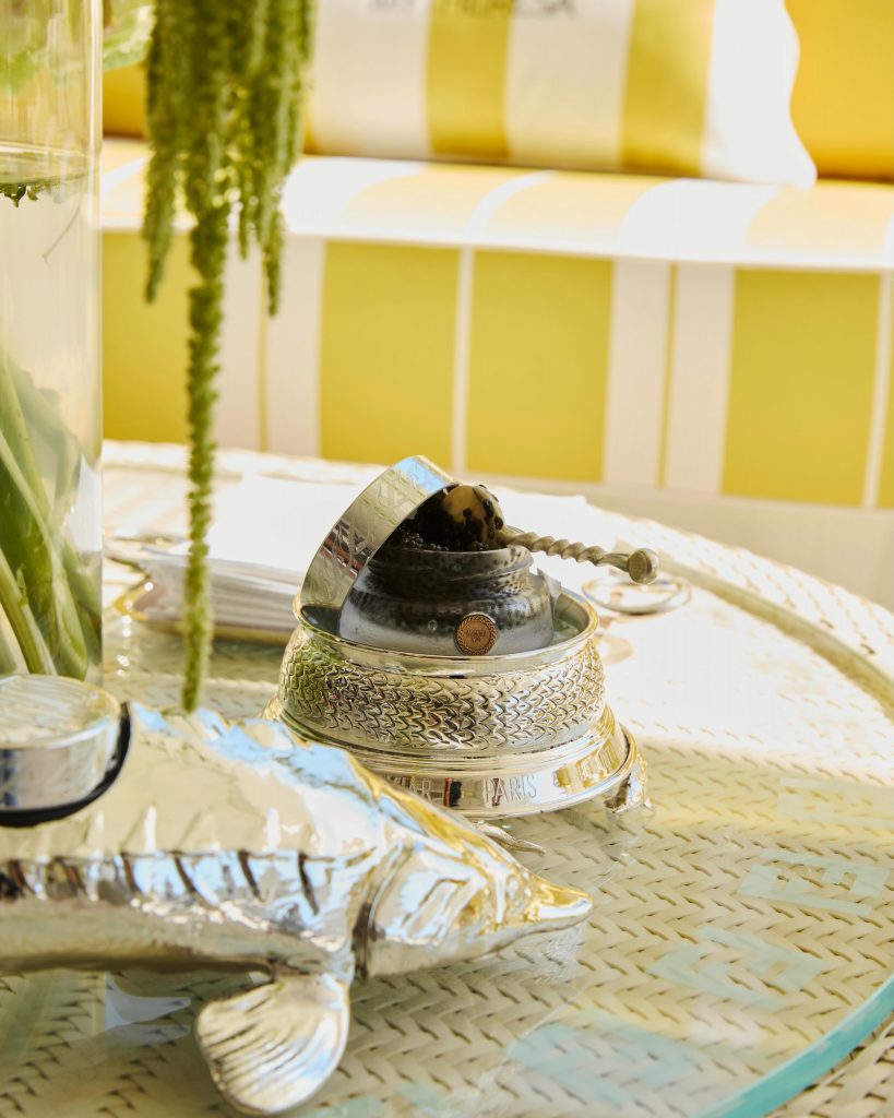 Maison Mytheresa: l’estate più esclusiva naviga tra Monaco e Saint-Tropez 4 Maison Mytheresa: l’estate più esclusiva naviga tra Monaco e Saint-Tropez