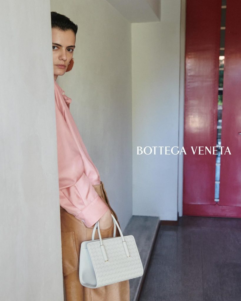 Bottega Veneta celebra il legame più personale tra moda e identità