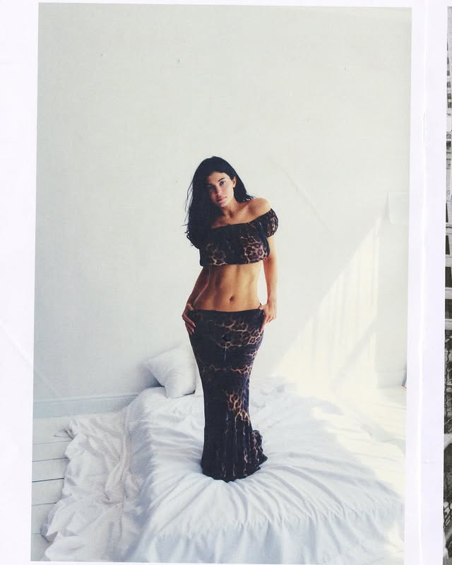 Kylie Jenner presenta la nuova collezione Khy 1 Kylie Jenner presenta la nuova collezione Khy