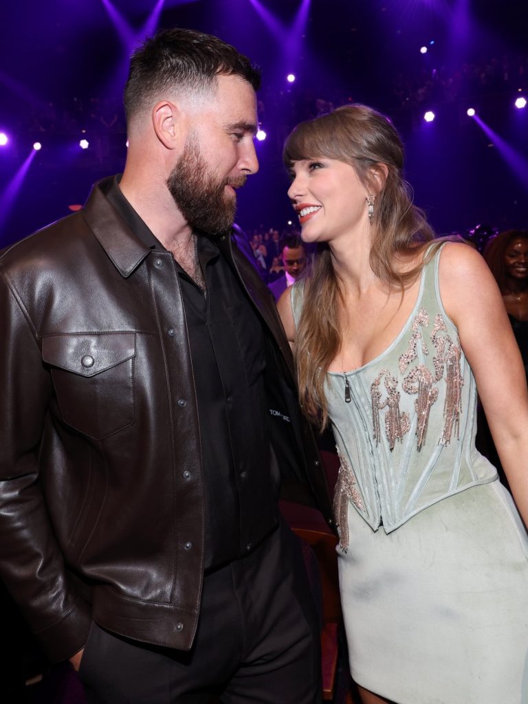 Just Married! Dopo tre anni d'amore, Taylor Swift e Travis Kelce si sono detti sì