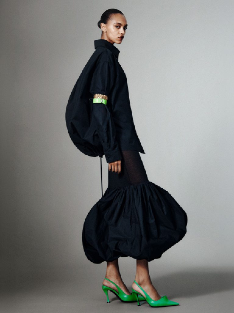 Bebe Parnell, la studentessa di Oxford che incanta Balenciaga 2 Bebe Parnell, la studentessa di Oxford che incanta Balenciaga