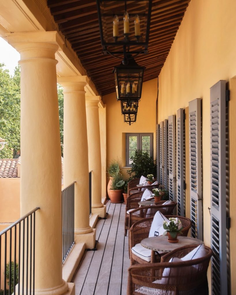 Più di una boutique: il nuovo universo Ralph Lauren a Saint-Tropez 3 Più di una boutique: il nuovo universo Ralph Lauren a Saint-Tropez