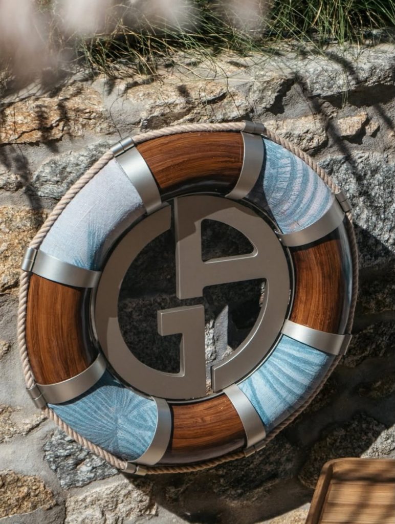 Il nuovo store Giorgio Armani a Mykonos è il nuovo indirizzo del lusso estivo