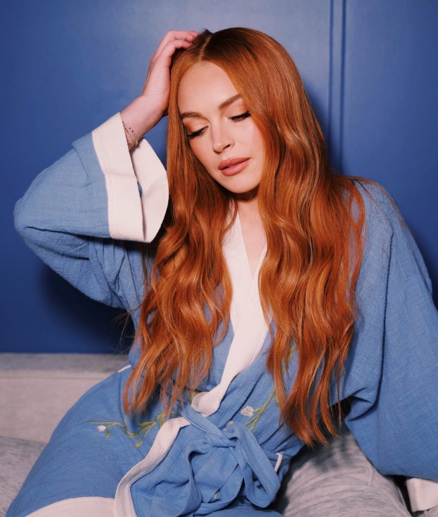 Lindsay Lohan, il ritorno al rosso non è mai stato così chic 1 Lindsay Lohan, il ritorno al rosso non è mai stato così chic