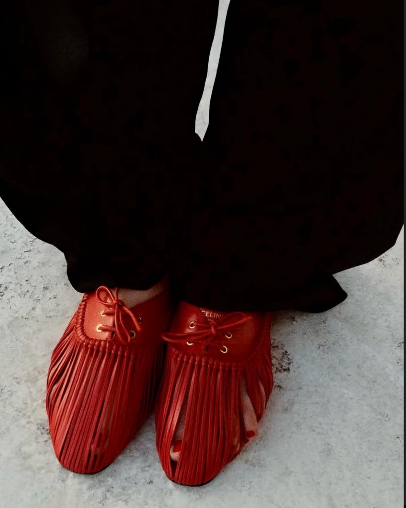 Le nuove scarpe Celine e l’arte di trasformare un dettaglio in stile 2 Le nuove scarpe Celine e l’arte di trasformare un dettaglio in stile