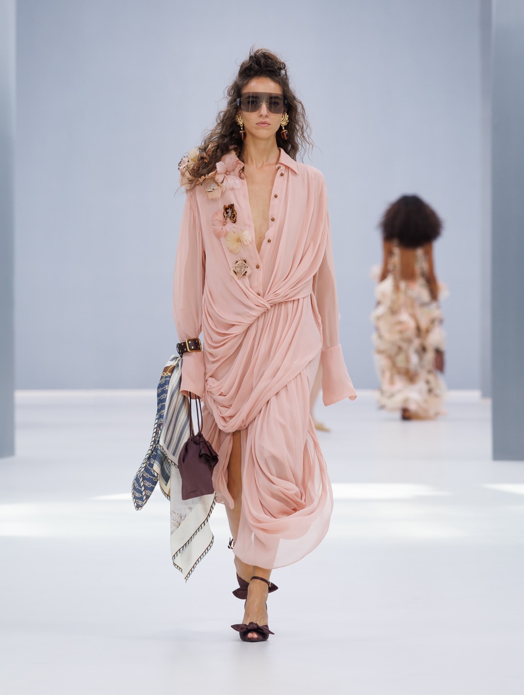 Zimmermann Spring-Summer 2027: la forza gentile della trasformazione