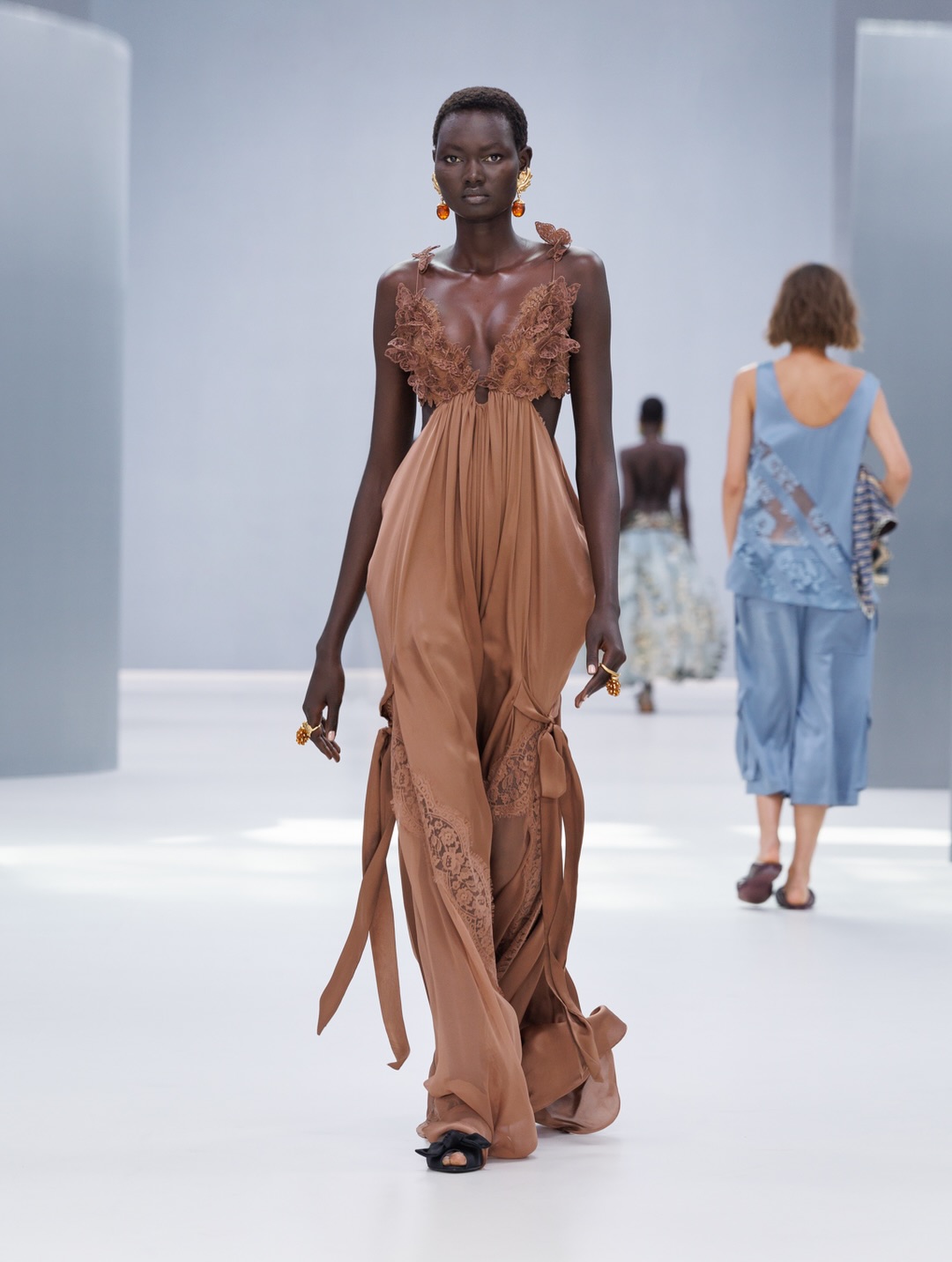Zimmermann Spring-Summer 2027: la forza gentile della trasformazione
