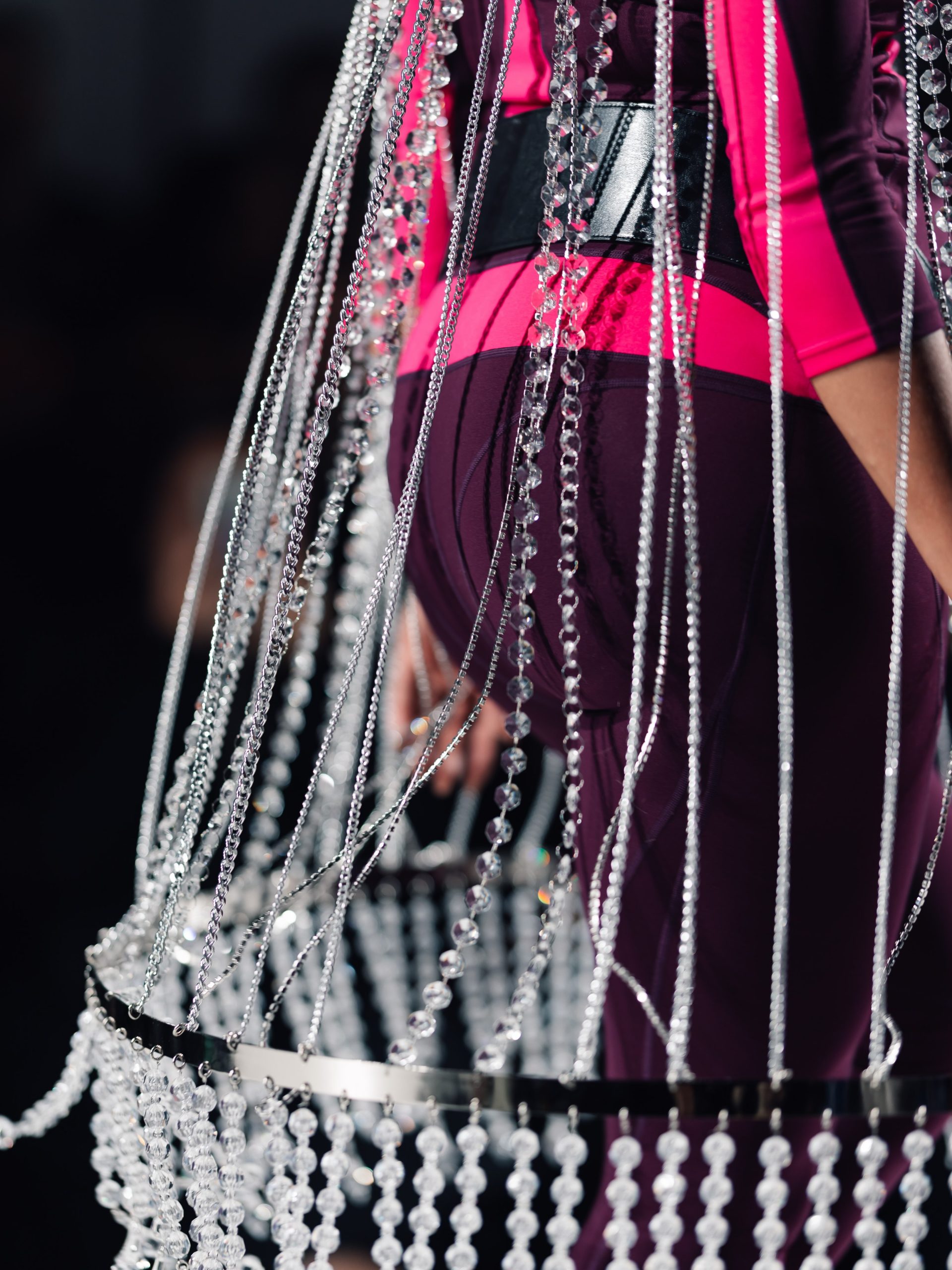 Ciara conquista la passerella di Parigi con il pancione: il sogno fashion diventa realtà 3 Ciara conquista la passerella di Parigi con il pancione: il sogno fashion diventa realtà