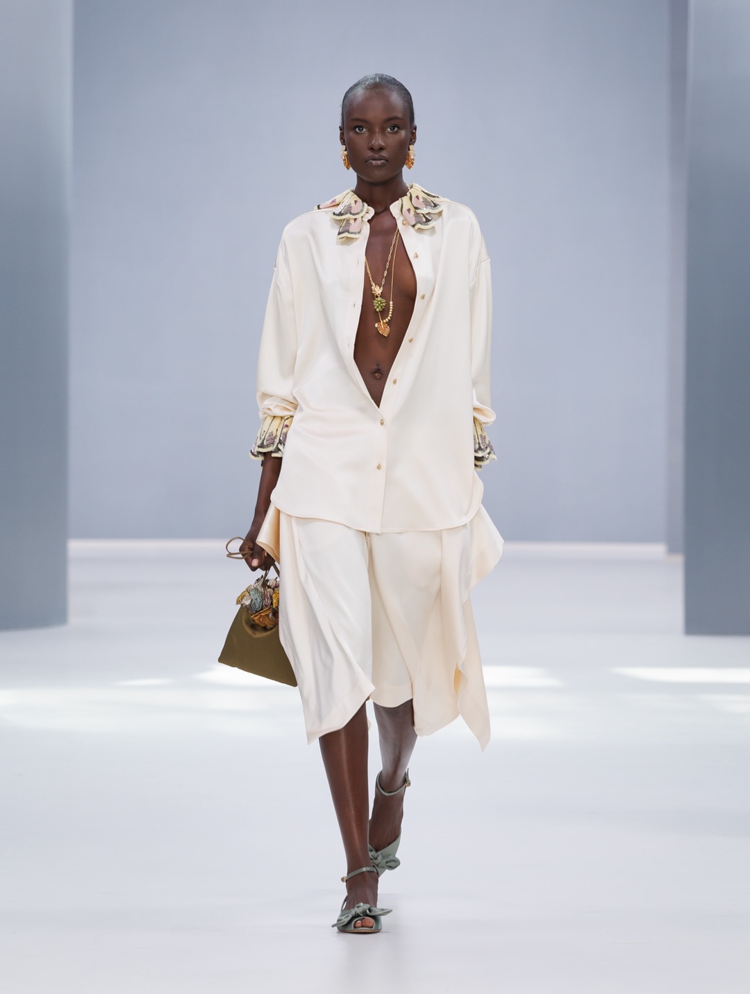 Zimmermann Spring-Summer 2027: la forza gentile della trasformazione