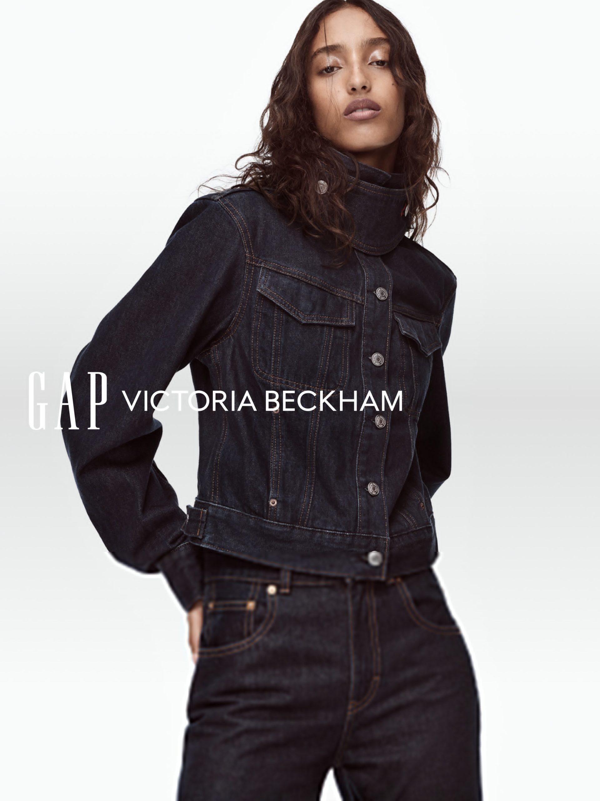 Victoria Beckham x Gap: la collaborazione che porta il quiet luxury nel guardaroba invernale